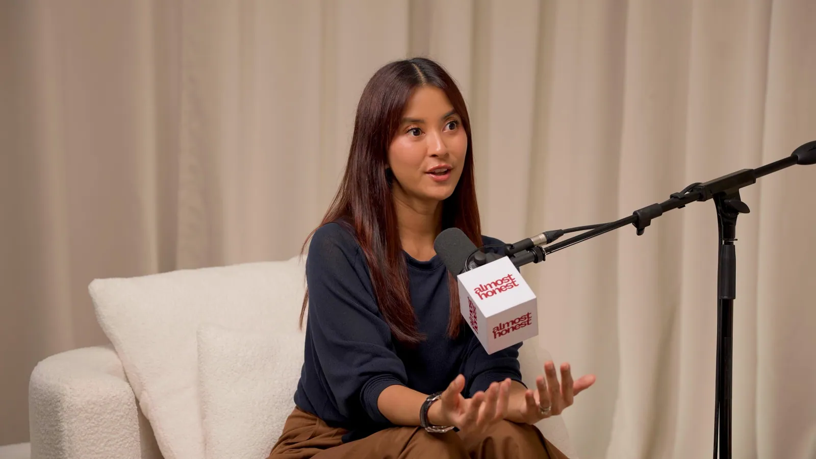 ⁠⁠Bianca Gonzalez on Hot Takes About Love, Career, and the Philippines with Kylie Verzosa